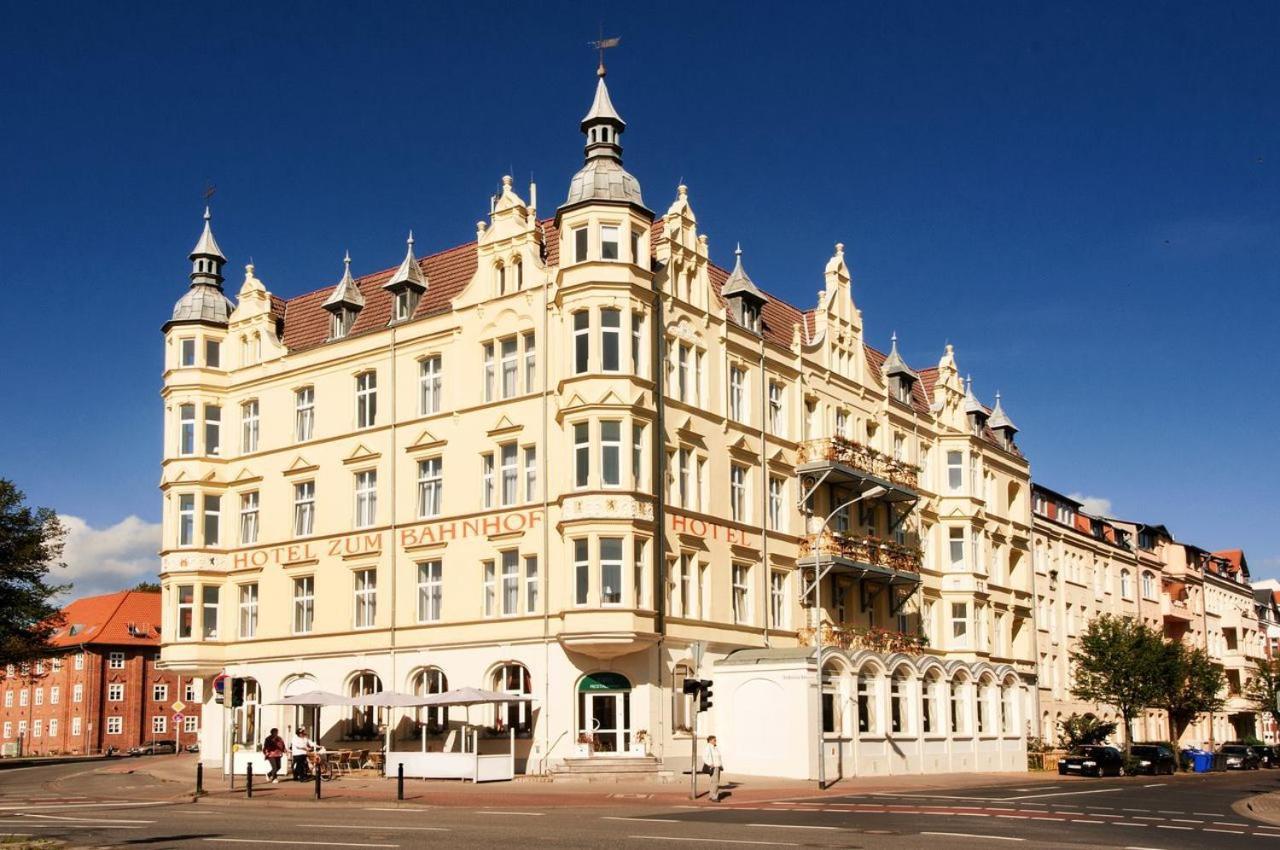 Hotel Штральзунд Экстерьер фото