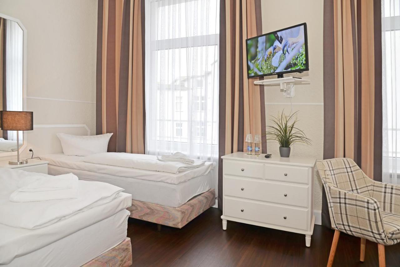 Hotel Штральзунд Экстерьер фото